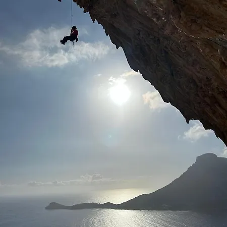 Sunset Masouri Myrties