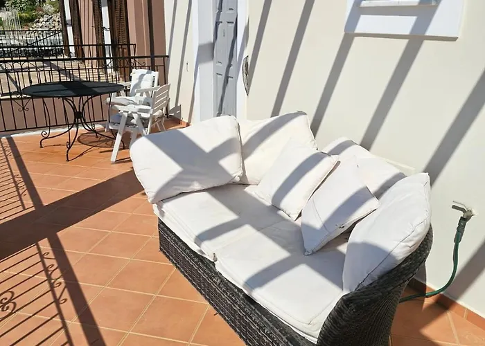 Sunset Masouri Myrties